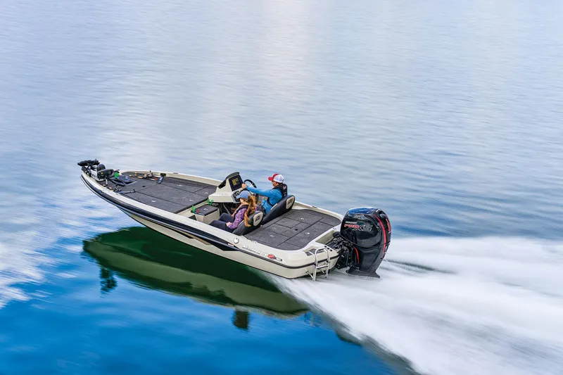 Slide: The Image of Ranger Boats Z185 2025 - 71