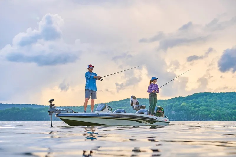 Slide: The Image of Ranger Boats Z185 2025 - 85