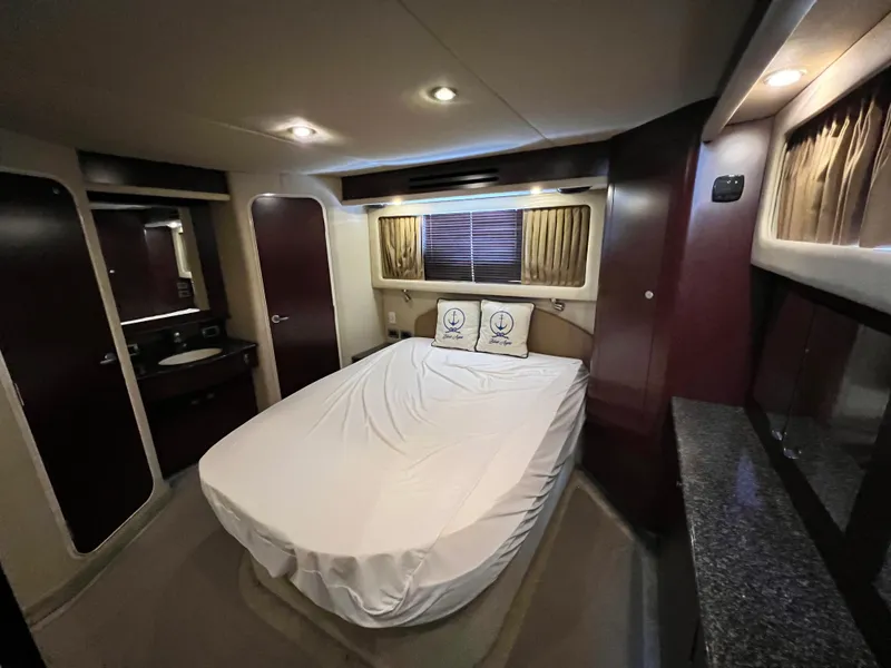 Slide: The Image of Sea Ray 40 Motor Yacht 2007 - 14