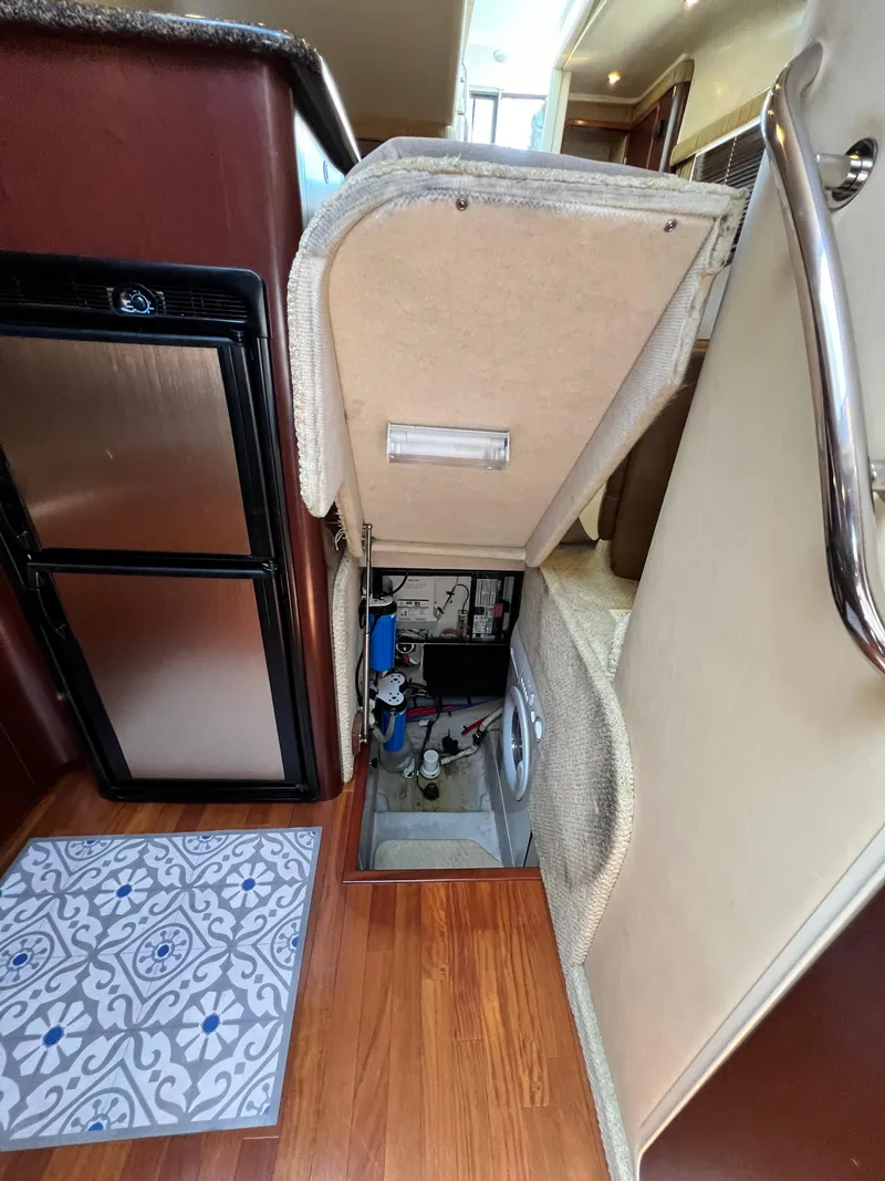 Slide: The Image of Sea Ray 40 Motor Yacht 2007 - 19