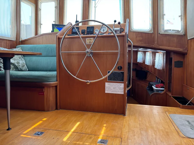 Slide: The Image of Diesel Duck Trawler 1999 - 65