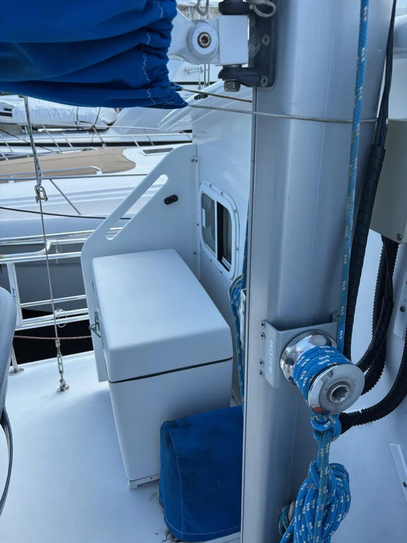 Slide: The Image of Diesel Duck Trawler 1999 - 85