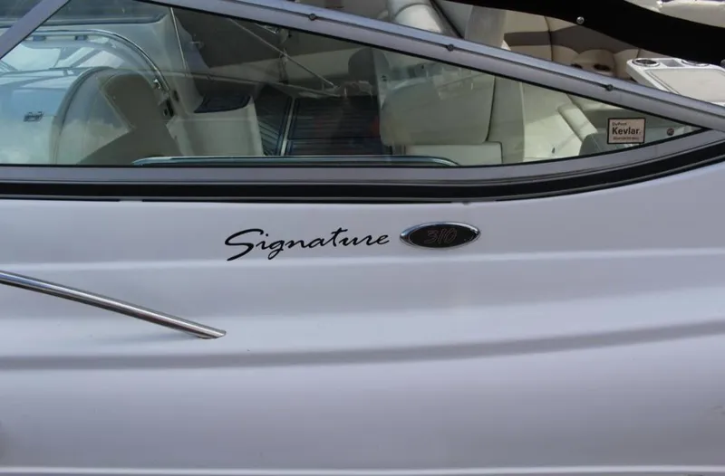 Slide: The Image of Chaparral 310 Signature 2008 - 6