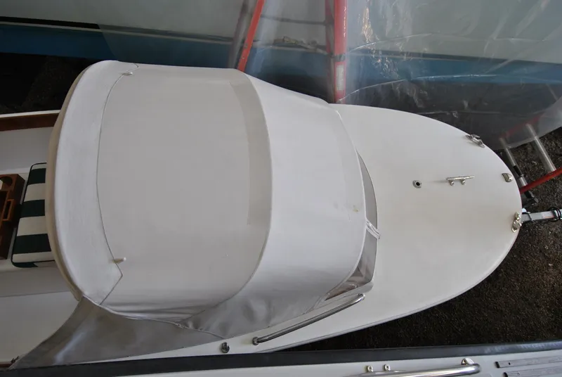 Slide: The Image of Engine Box Back Of Panel - 18