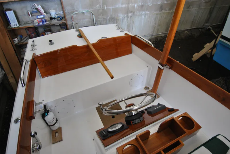 Slide: The Image of WEE LASS Profile On Trailer - 8