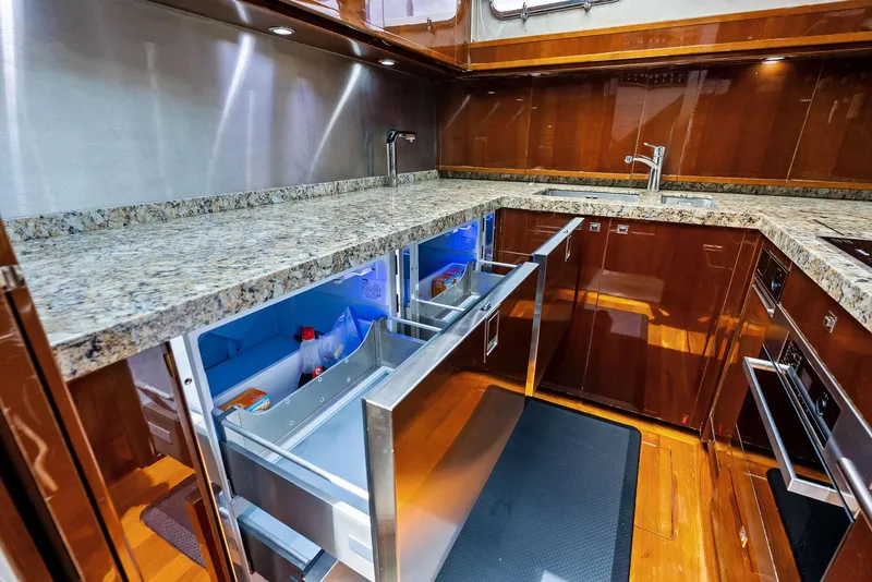 Slide: The Image of Princess 85 Motor Yacht 2009 - 65