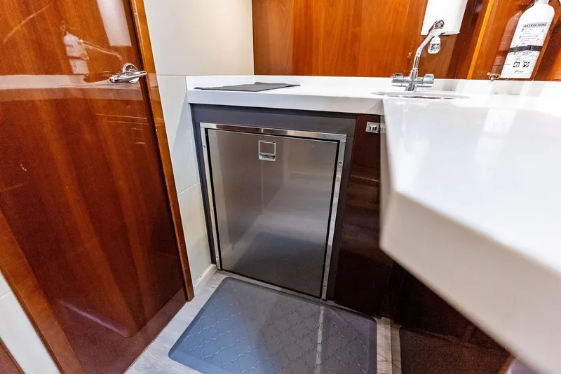 Slide: The Image of Princess 85 Motor Yacht 2009 - 98