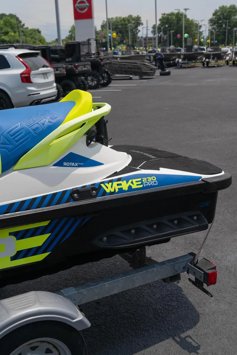 Slide: The Image of Sea-Doo Wake Pro 230 2017 - 5