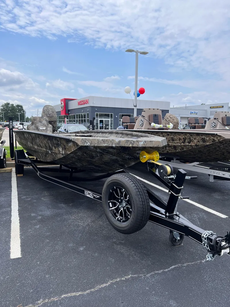 Slide: The Image of Excel Bolt 203 2025 - 3