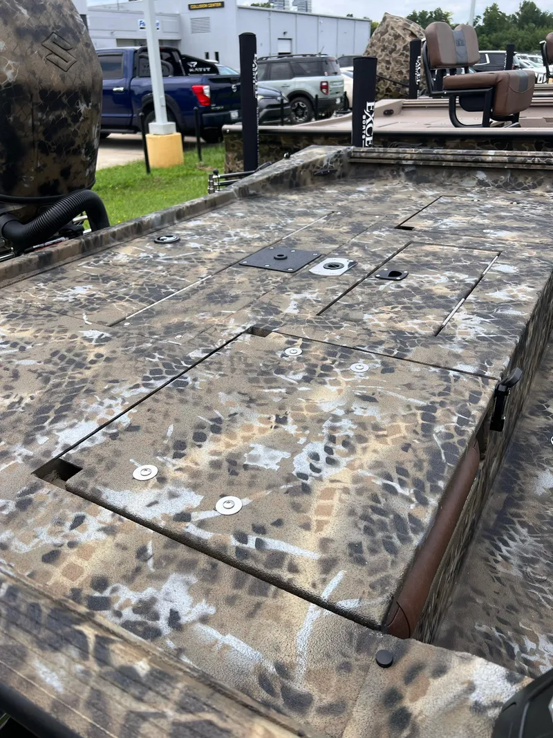 Slide: The Image of Excel Bolt 203 2025 - 8