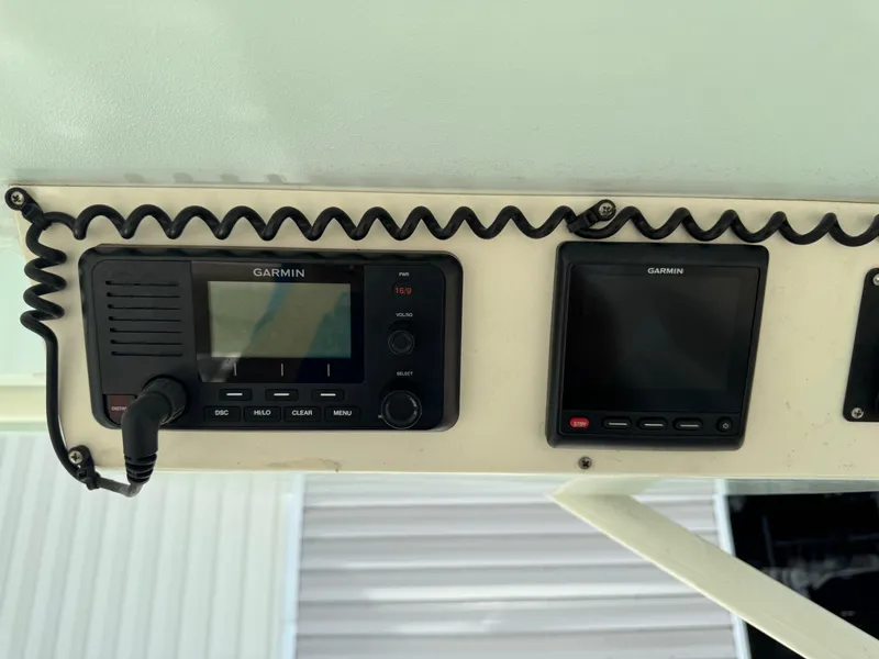 Slide: The Image of Garmin marine electronics on 2018 World Cat Glacier Bay Edition 2740 Dual Console boat. - 21