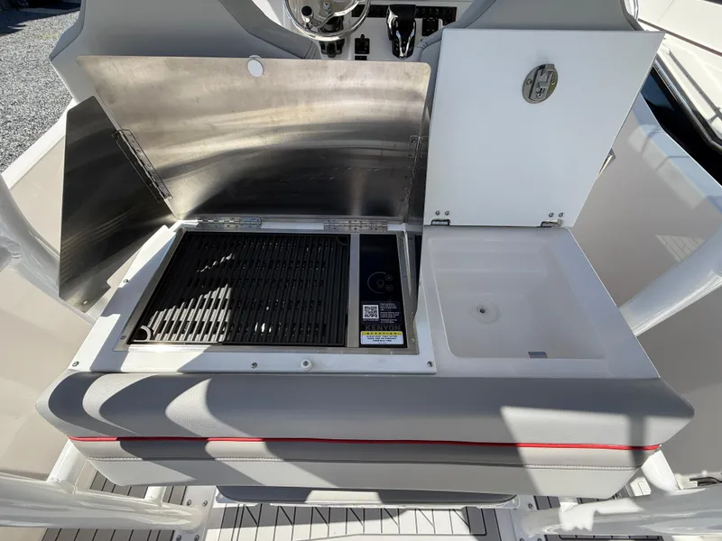 Slide: The Image of Outdoor grill and sink on Solara S-250 CW boat, 2025 model. - 8