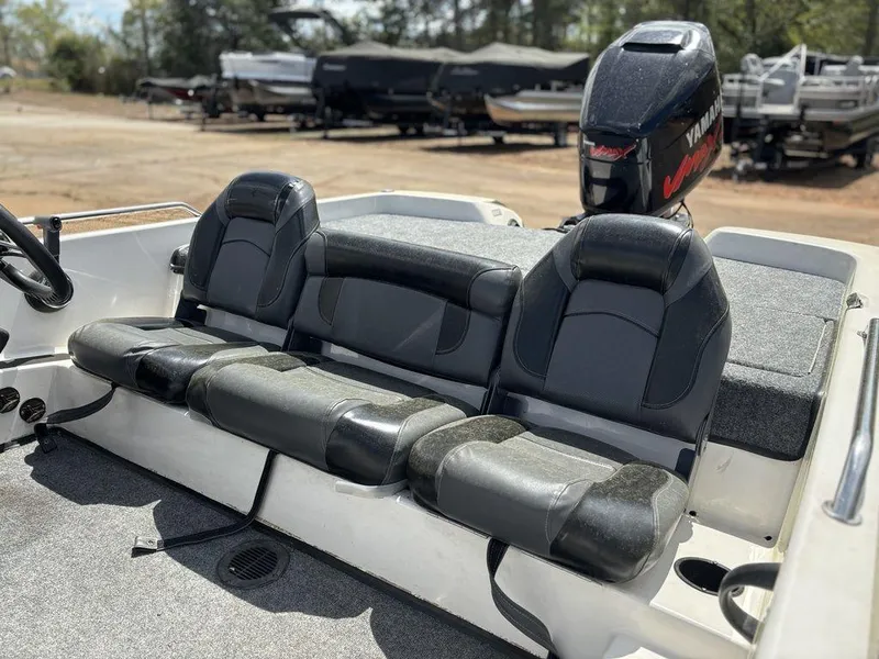 Slide: The Image of Skeeter 190 Sx 2001 - 11