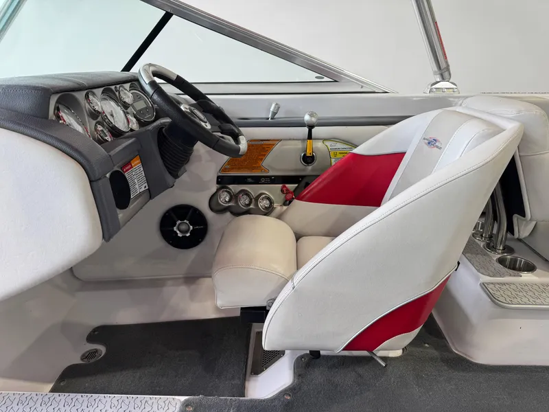 Slide: The Image of Nautique Super Air Nautique 210 2007 - 23