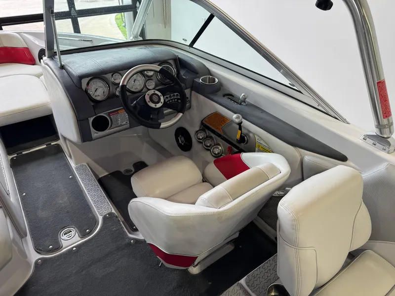 Slide: The Image of Nautique Super Air Nautique 210 2007 - 24