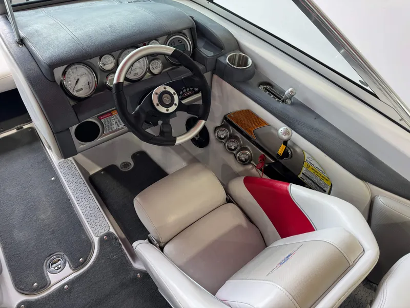 Slide: The Image of Nautique Super Air Nautique 210 2007 - 25