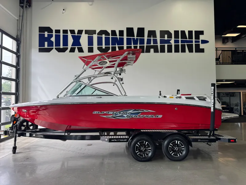 Slide: The Image of Nautique Super Air Nautique 210 2007 - 4