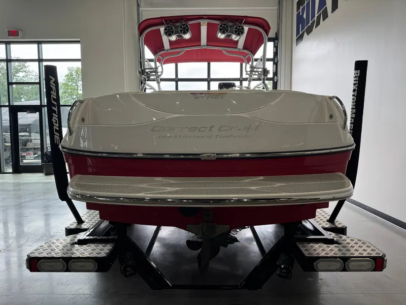 Slide: The Image of Nautique Super Air Nautique 210 2007 - 6