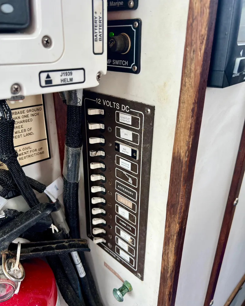 Slide: The Image of Legnos 35 1985 - 30