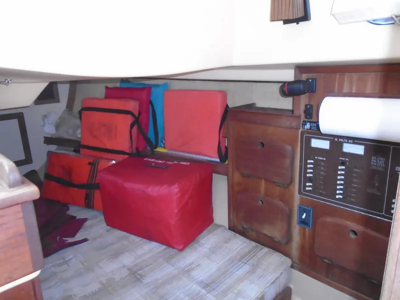 Slide: The Image of Island Packet 29 1992 - 10