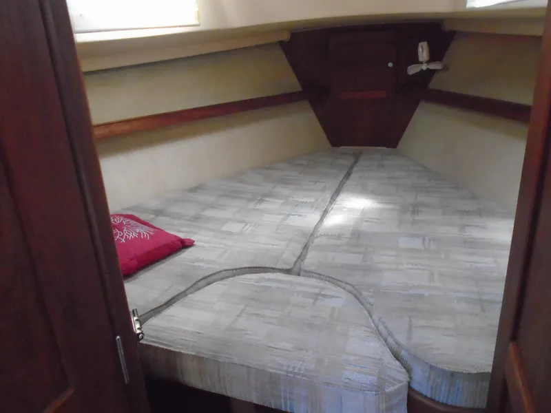 Slide: The Image of Island Packet 29 1992 - 4