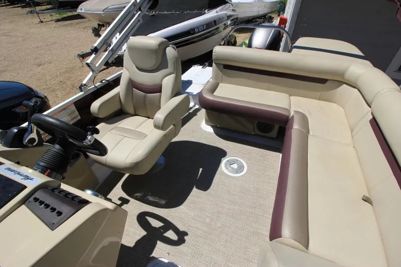 Slide: The Image of Hurricane FD 196 2020 - 17