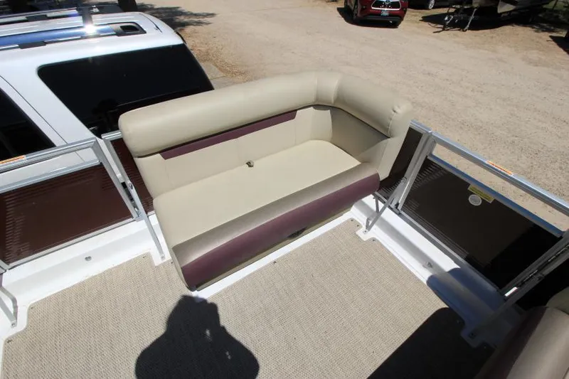 Slide: The Image of Hurricane FD 196 2020 - 24