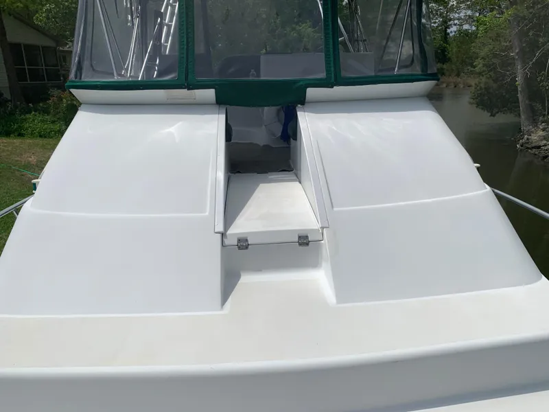 Slide: The Image of Mainship 31 Sedan Bridge 1994 - 50