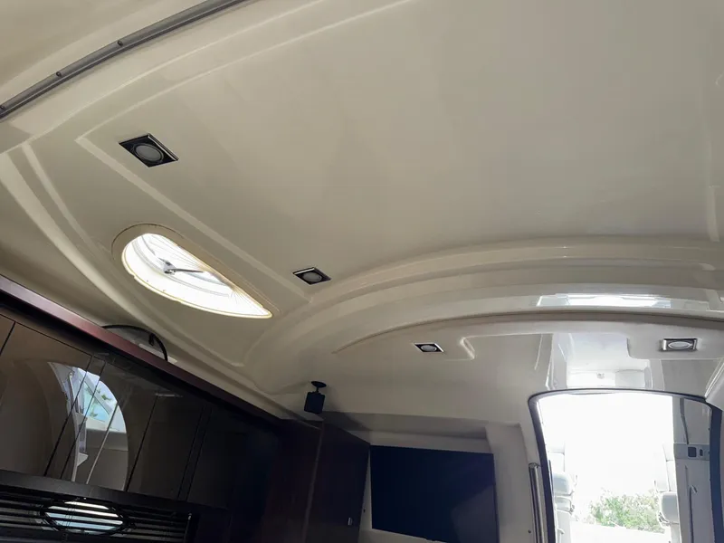 Slide: The Image of Monterey 320 Sport Yacht 2013 - 63