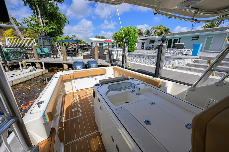 Slide: The Image of Pursuit 34 Nauti-Hooker - Deck Equipment - 17