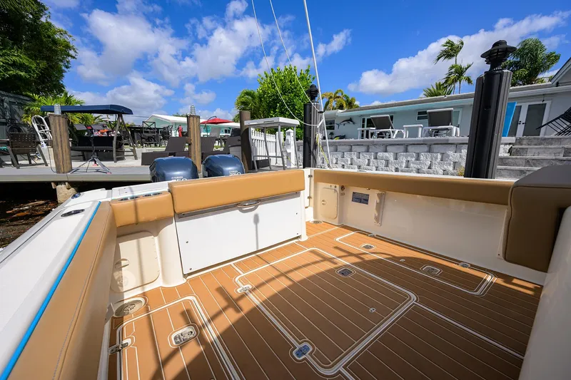 Slide: The Image of Pursuit 34 Nauti-Hooker - Cockpit - 21