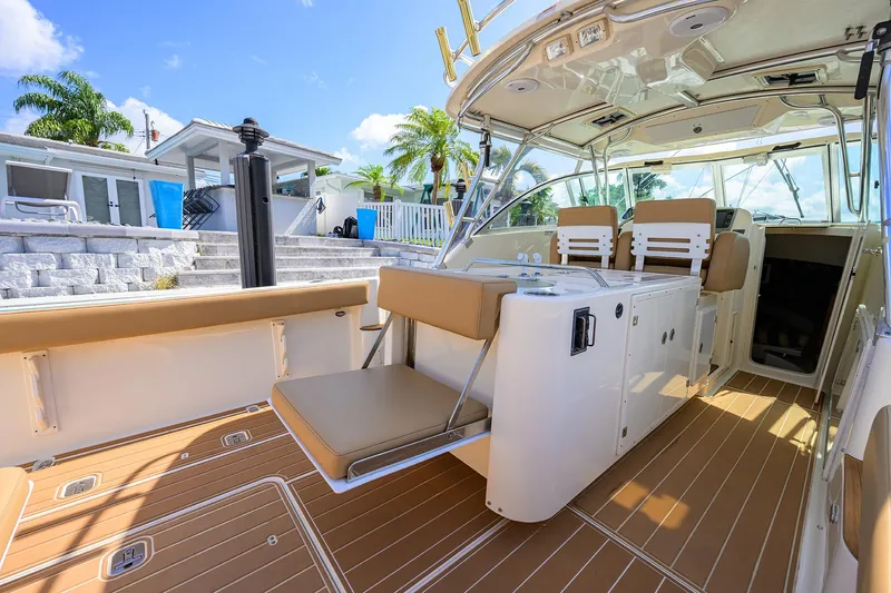 Slide: The Image of Pursuit 34 Nauti-Hooker - Deck Equipment and Seating - 3