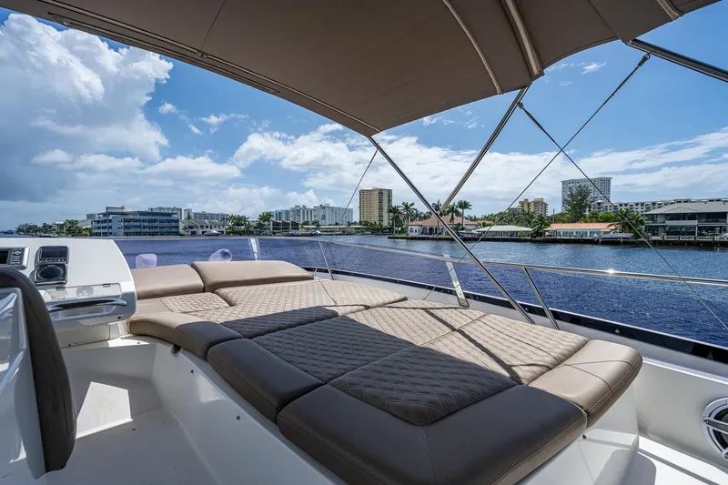 Slide: The Image of Prestige 550 2014 - 126