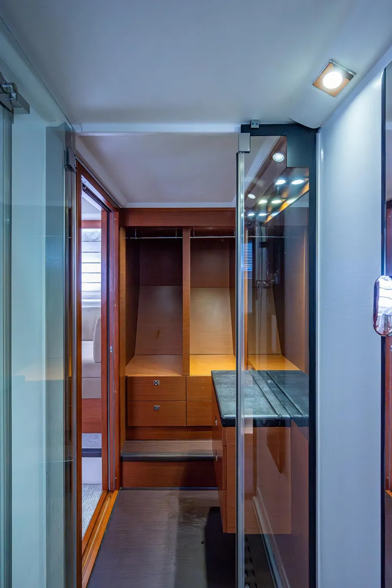 Slide: The Image of Prestige 550 2014 - 81