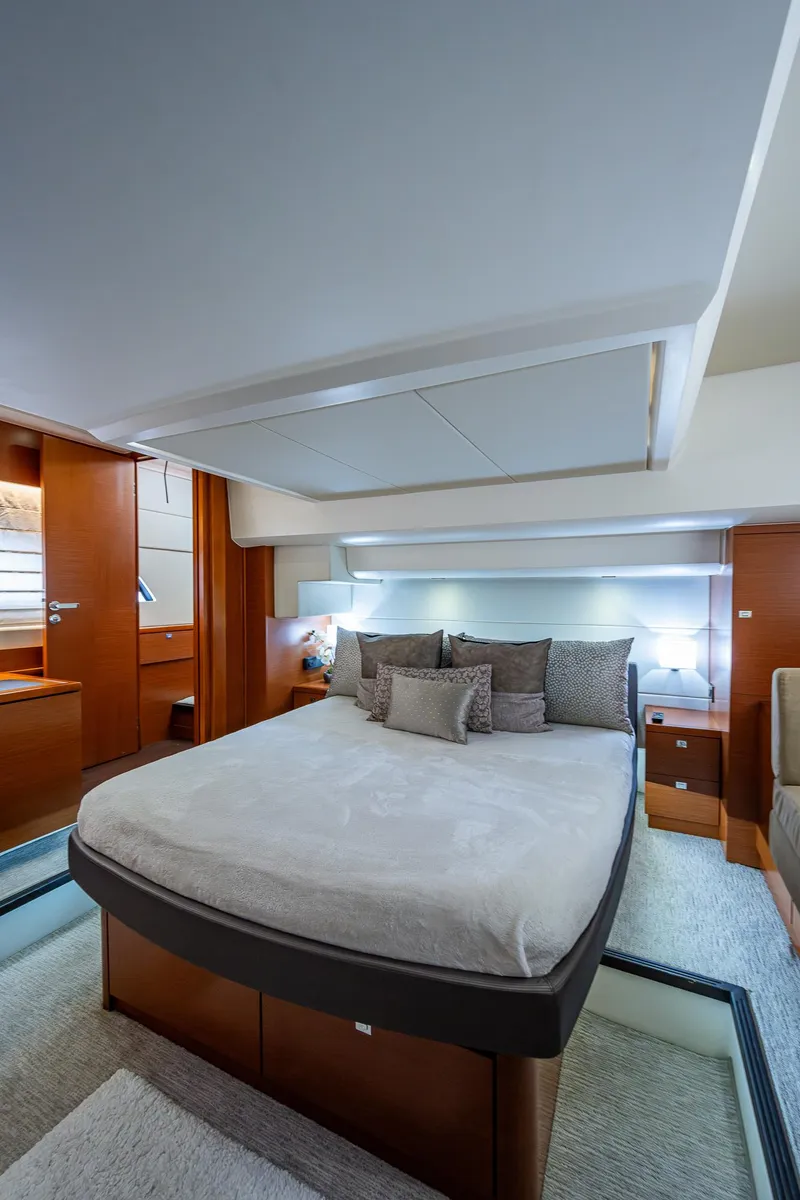 Slide: The Image of Prestige 550 2014 - 90