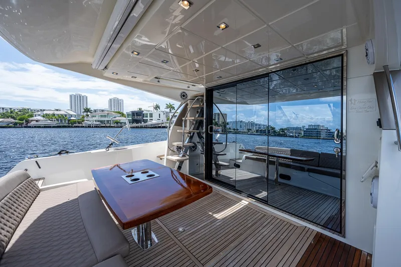 Slide: The Image of Prestige 550 2014 - 99