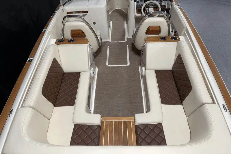 Slide: The Image of Chris-Craft 27 launch 2023 - 32