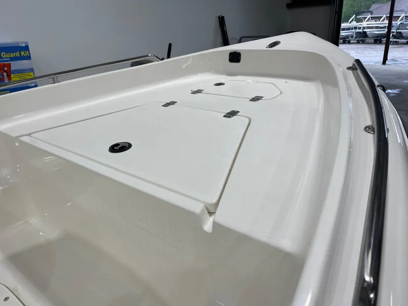 Slide: The Image of Key West 1720 Center Console 2025 - 13