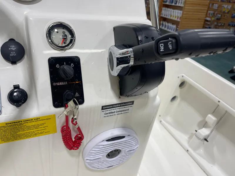 Slide: The Image of Key West 1720 Center Console 2025 - 17