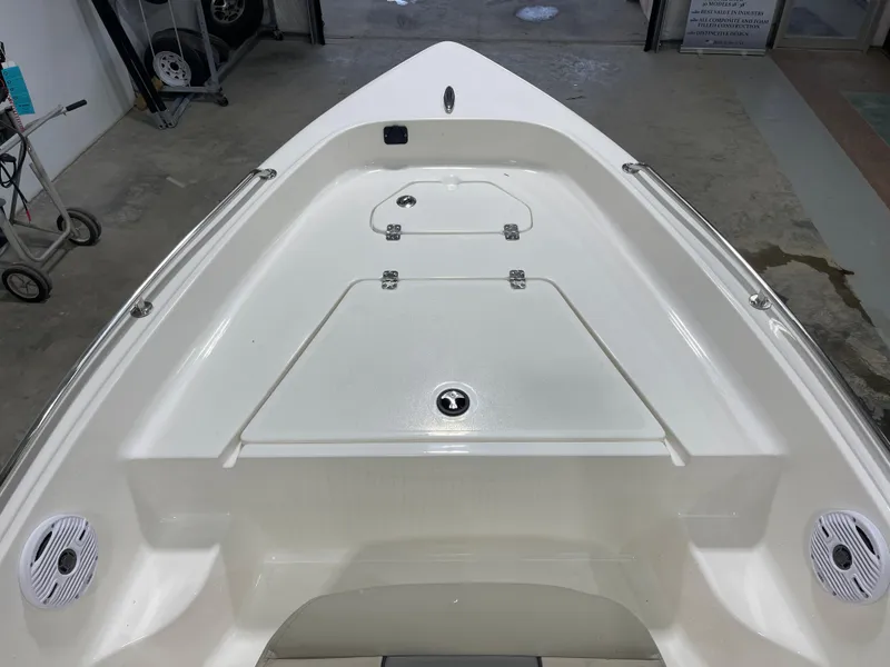 Slide: The Image of Key West 1720 Center Console 2025 - 20