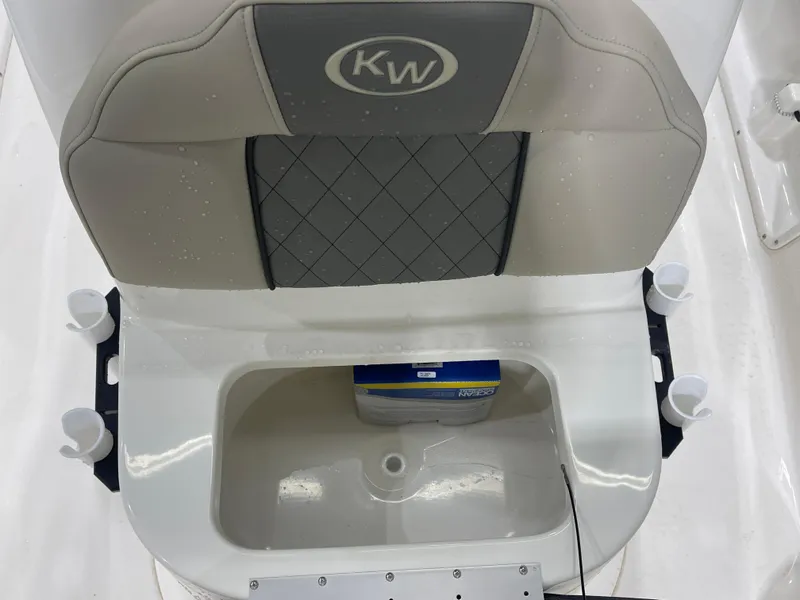 Slide: The Image of Key West 1720 Center Console 2025 - 22