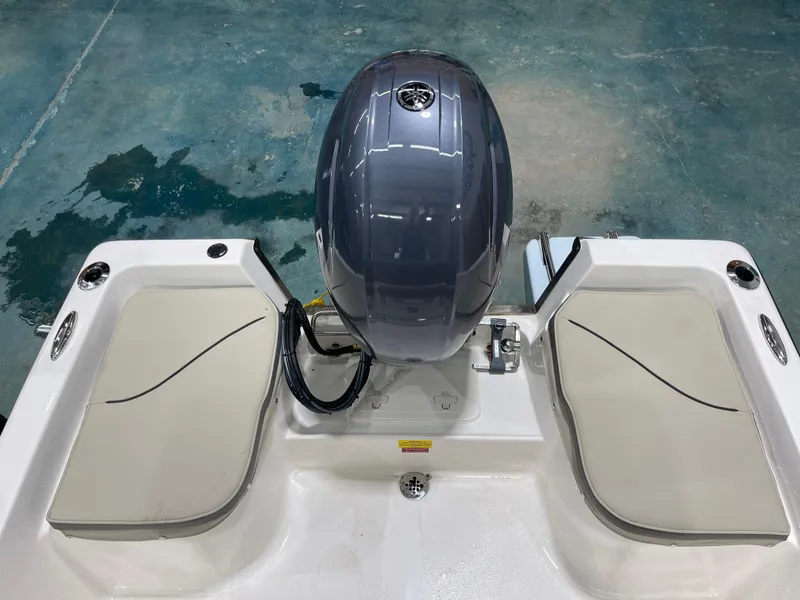 Slide: The Image of Key West 1720 Center Console 2025 - 23