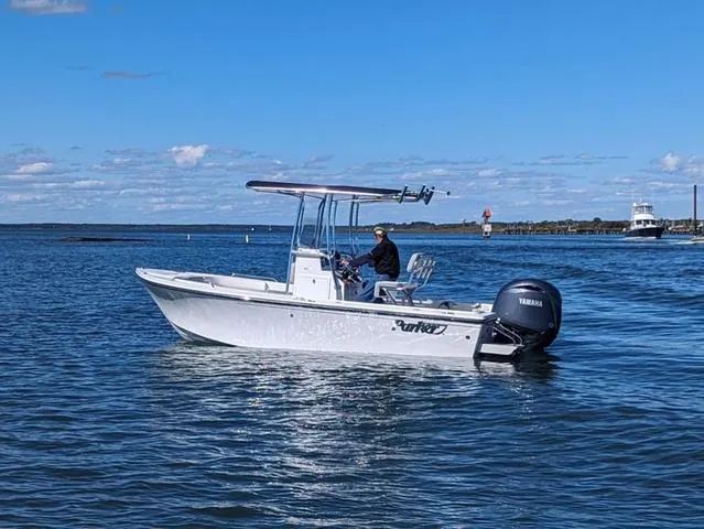 Slide: The Image of Parker 18SE Center Console 2025 - 10