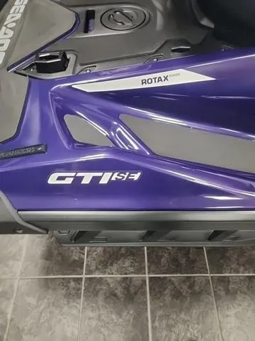 Slide: The Image of Sea-Doo GTI 2025 - 10