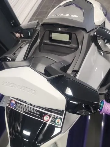 Slide: The Image of Sea-Doo GTI 2025 - 11