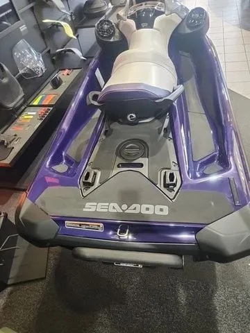 Slide: The Image of Sea-Doo GTI 2025 - 19