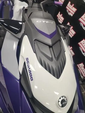 Slide: The Image of Sea-Doo GTI 2025 - 4