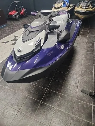 Slide: The Image of Sea-Doo GTI 2025 - 5
