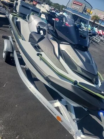 Slide: The Image of Sea-Doo FISH PRO 2025 - 11