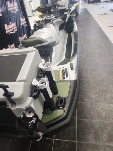 Slide: The Image of Sea-Doo FISH PRO 2025 - 7